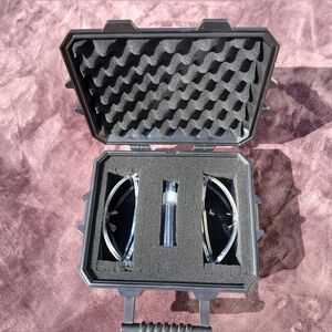 Oakley Standard Issue Strong Box comes with 2 Oakly Sunglasses.